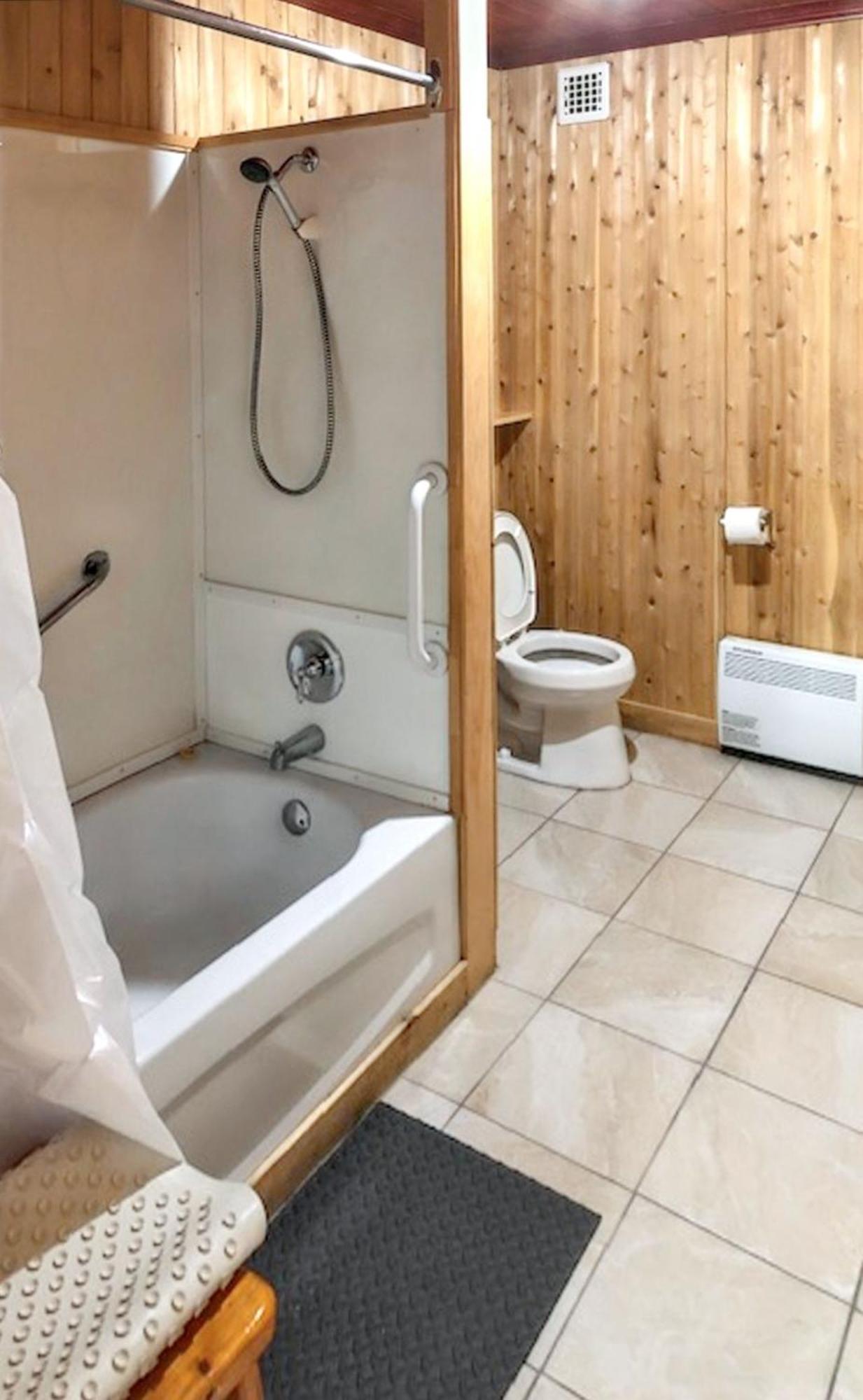 2 Bedrooms Appartement With Wifi At Sainte Angele De Merici Exterior foto